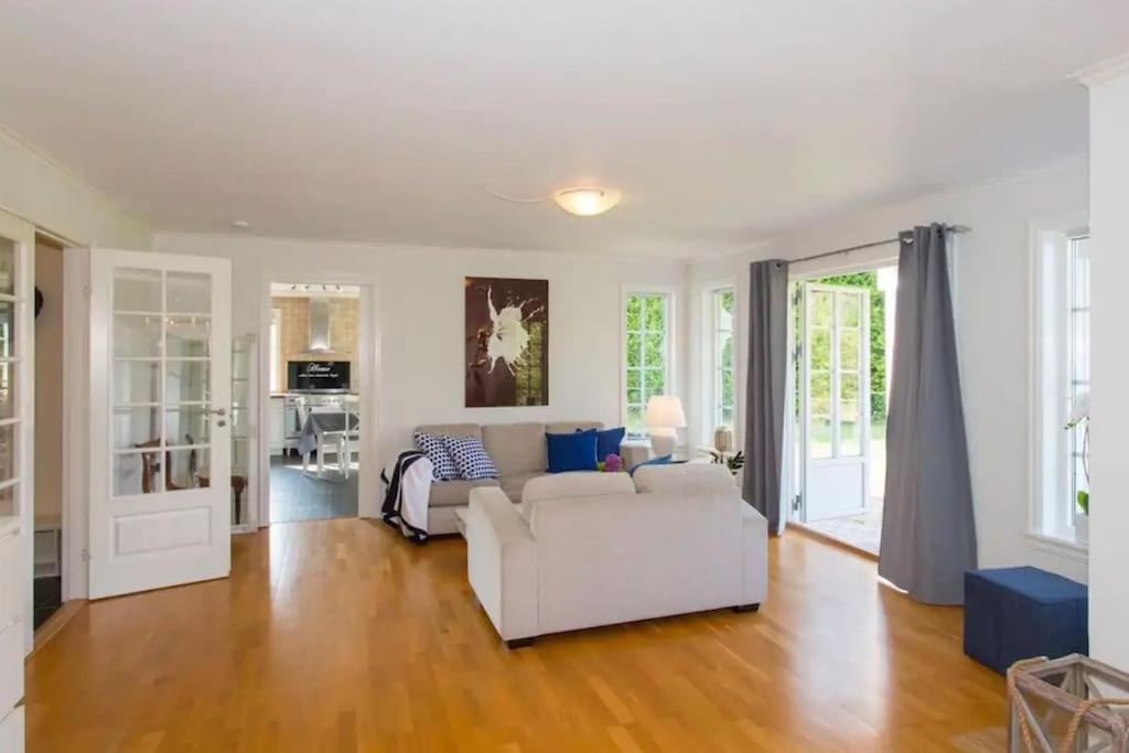 Spectacular Nature Experience At Norway's Southern Point! Villa