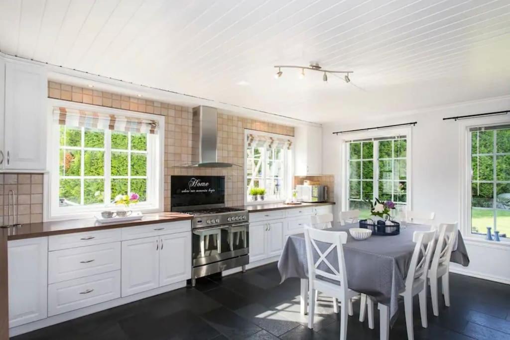 Spectacular Nature Experience At Norway's Southern Point! Villa *